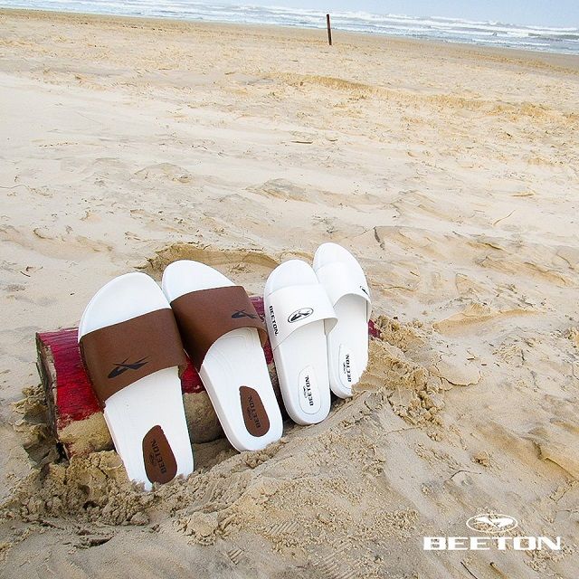 Chinelo Beeton Slide