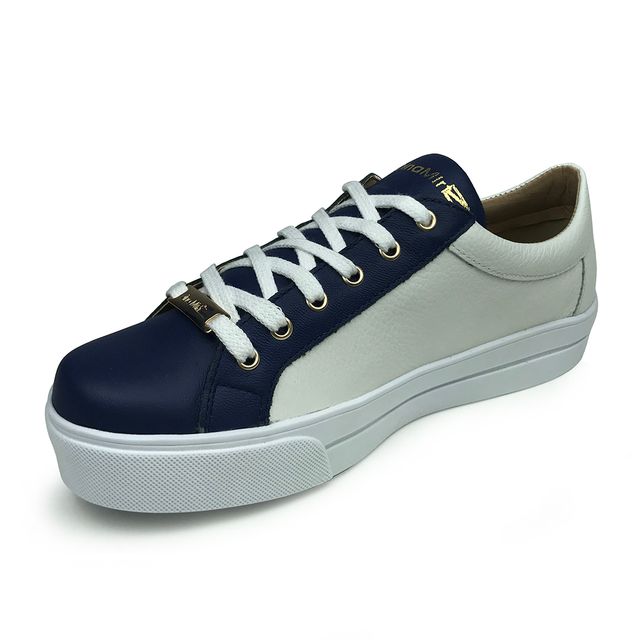 tenis azul com branco