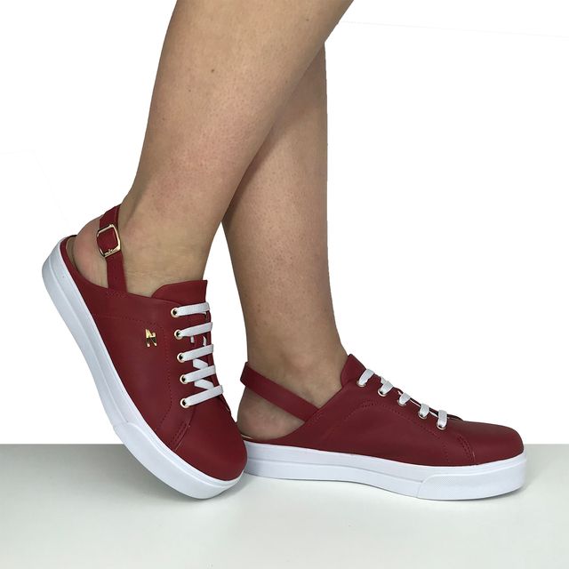 tenis slip on aberto atras