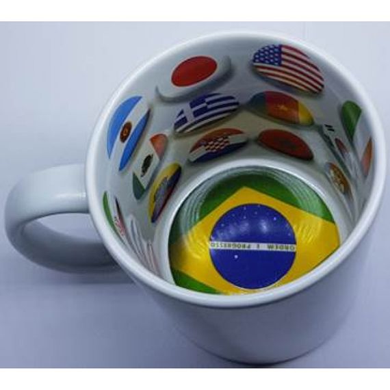 Caneca cerâmica - tema bandeiras do mundo - futebol